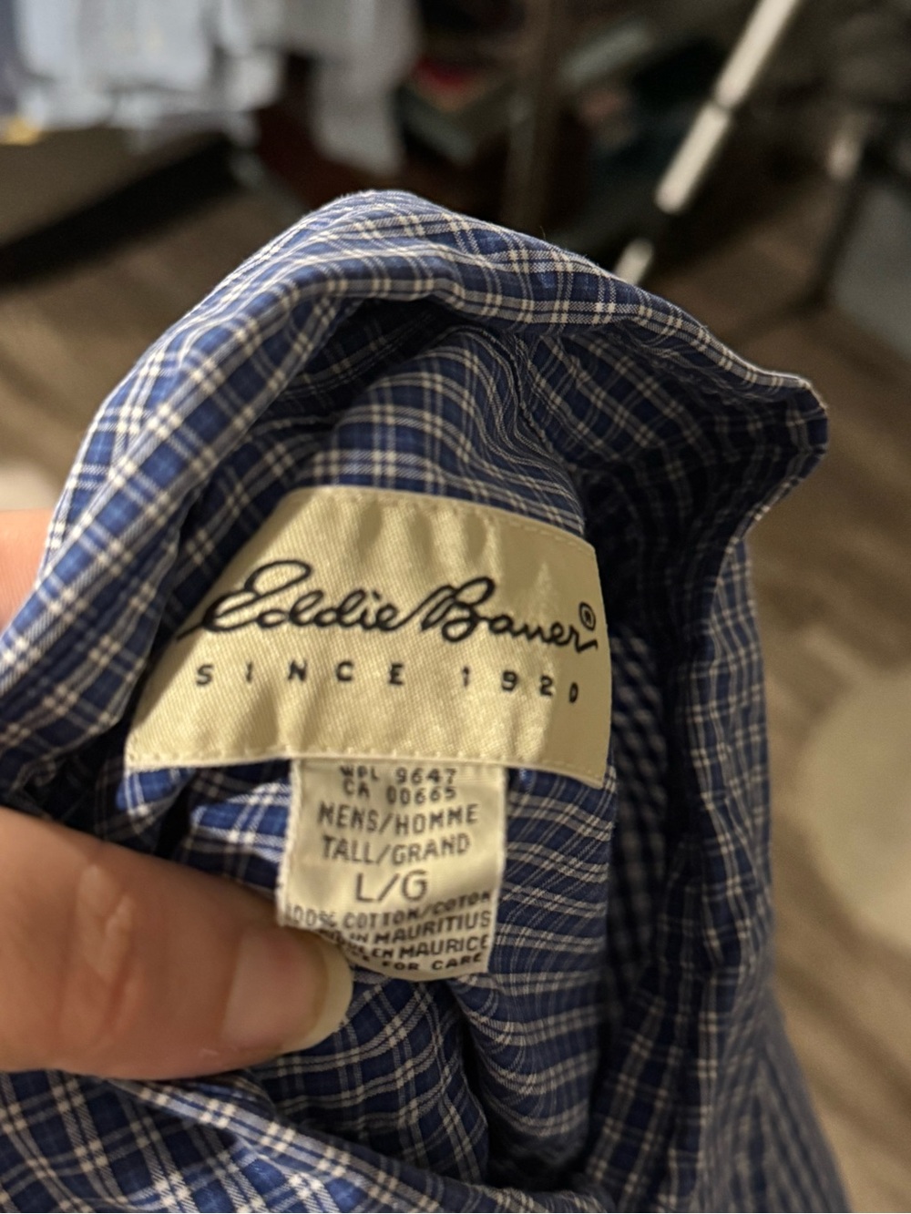 Eddie Bauer Men's Navy and White Plaid Button-Down Shirt